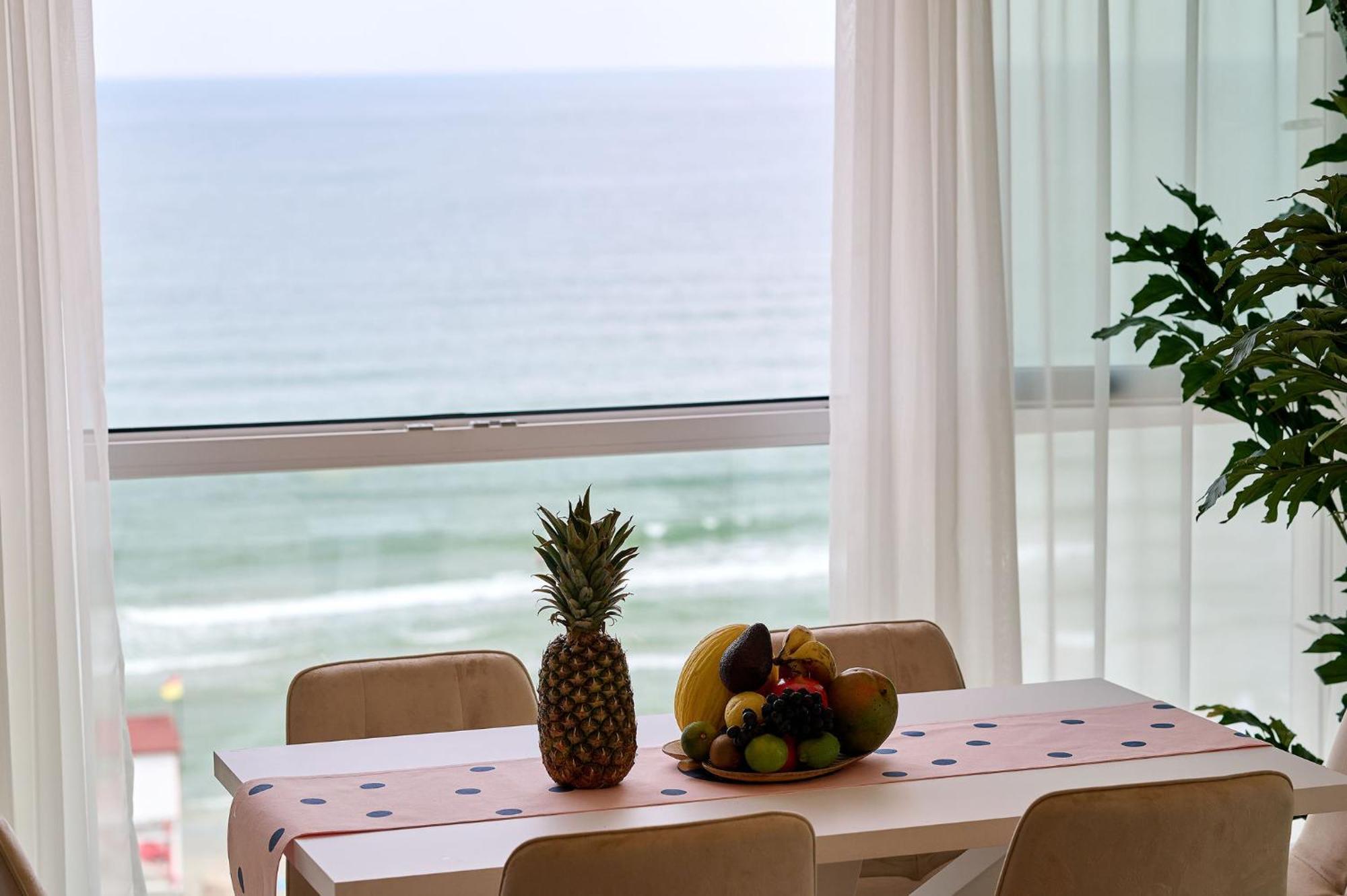 Beach Bliss Apartment In Infinity Beach Resort Parking Mamaia Exterior photo