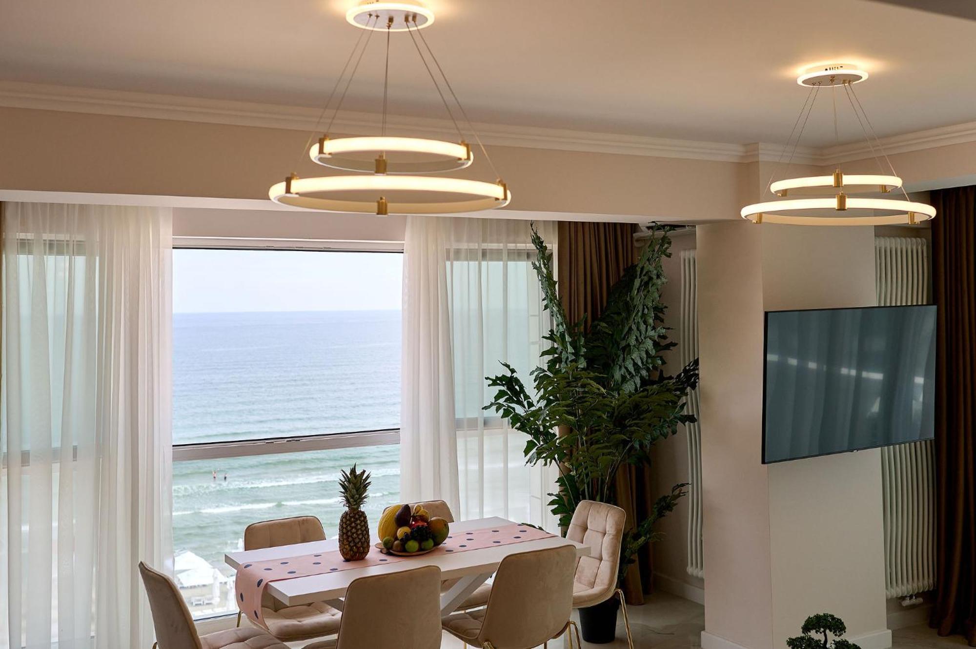 Beach Bliss Apartment In Infinity Beach Resort Parking Mamaia Exterior photo