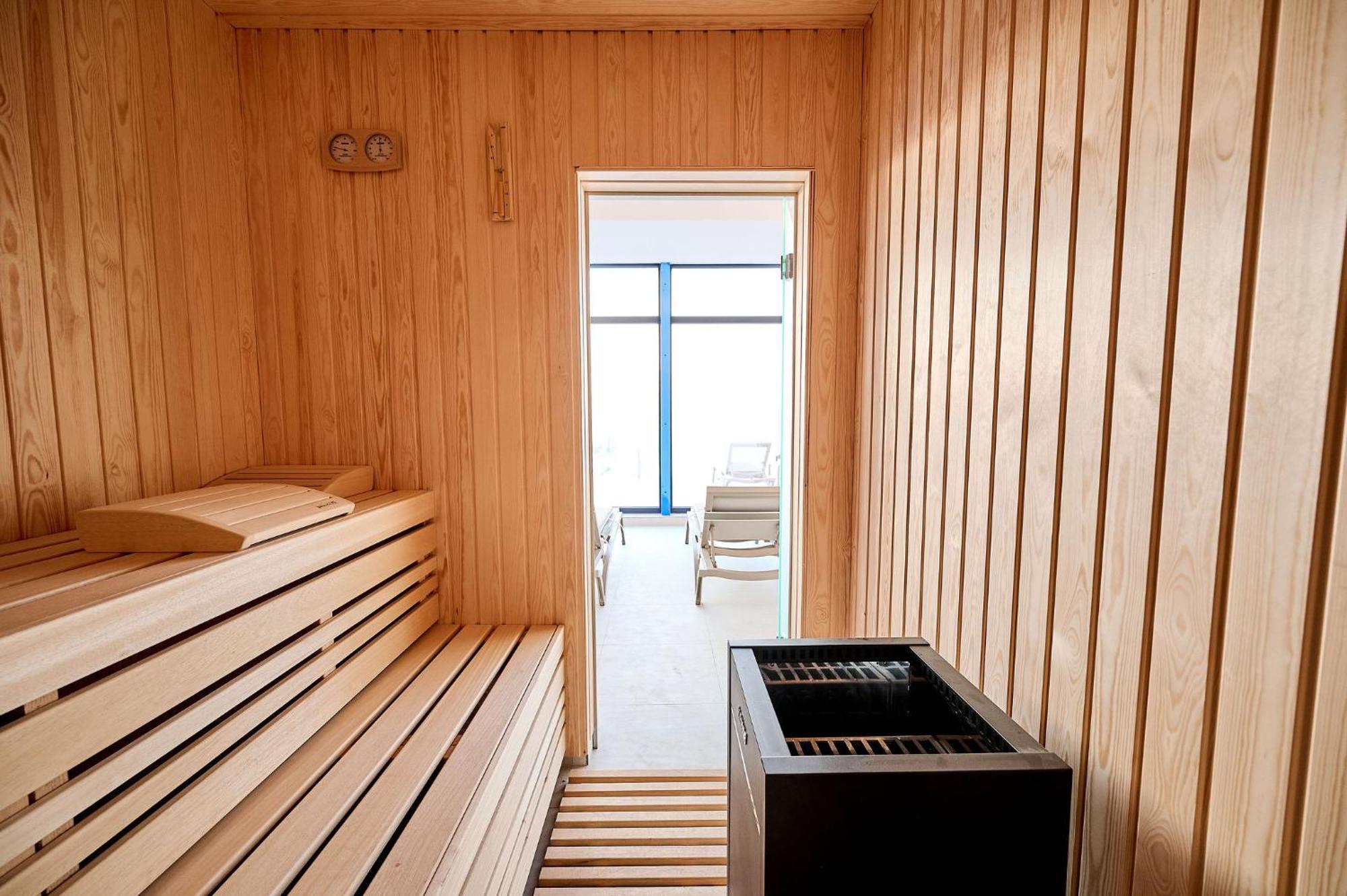 Beach Bliss Apartment In Infinity Beach Resort Parking Mamaia Exterior photo